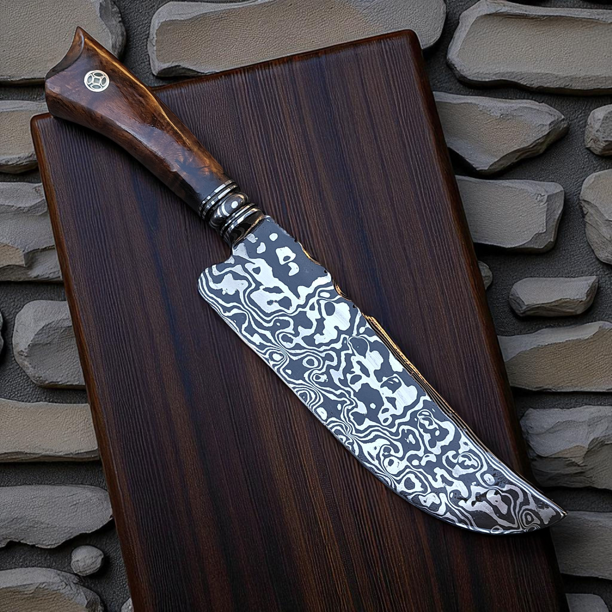 Faca Artesanal em Aço Damasco – Edição Colecionador – Padrão Aleatório – 9" Lâmina