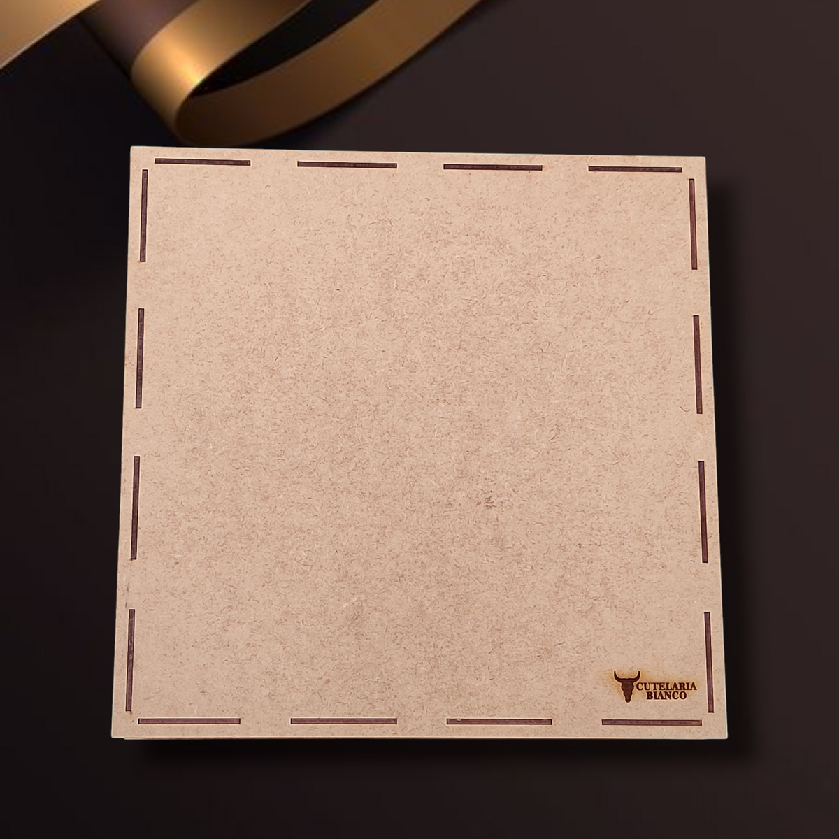 Kit Presente Pampa Bianco – Faca artesanal P/Churrasco + Tabua  churrasco + Caixa P/Presente + Case em Couro