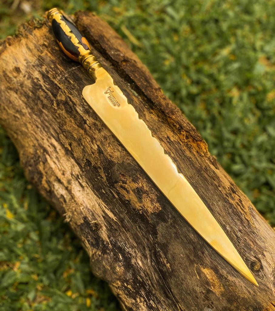 Faca Artesanal Coleção Presidenza - Edição Especial com Ouro 24K
